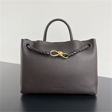 bottega veneta andiamo leather tote bag #810214